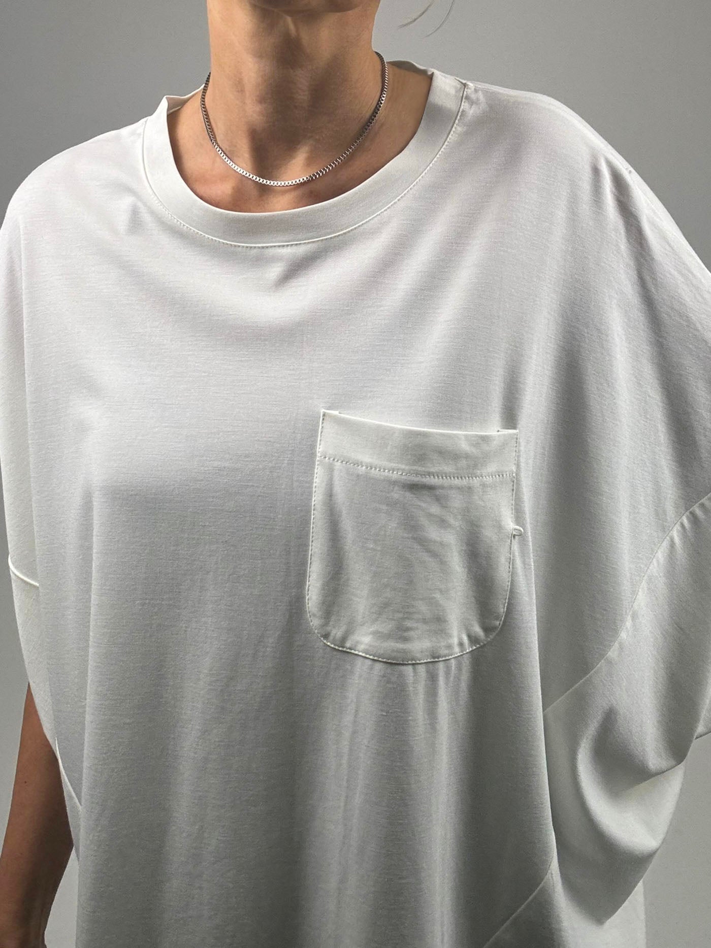 The White Square Chain Tee