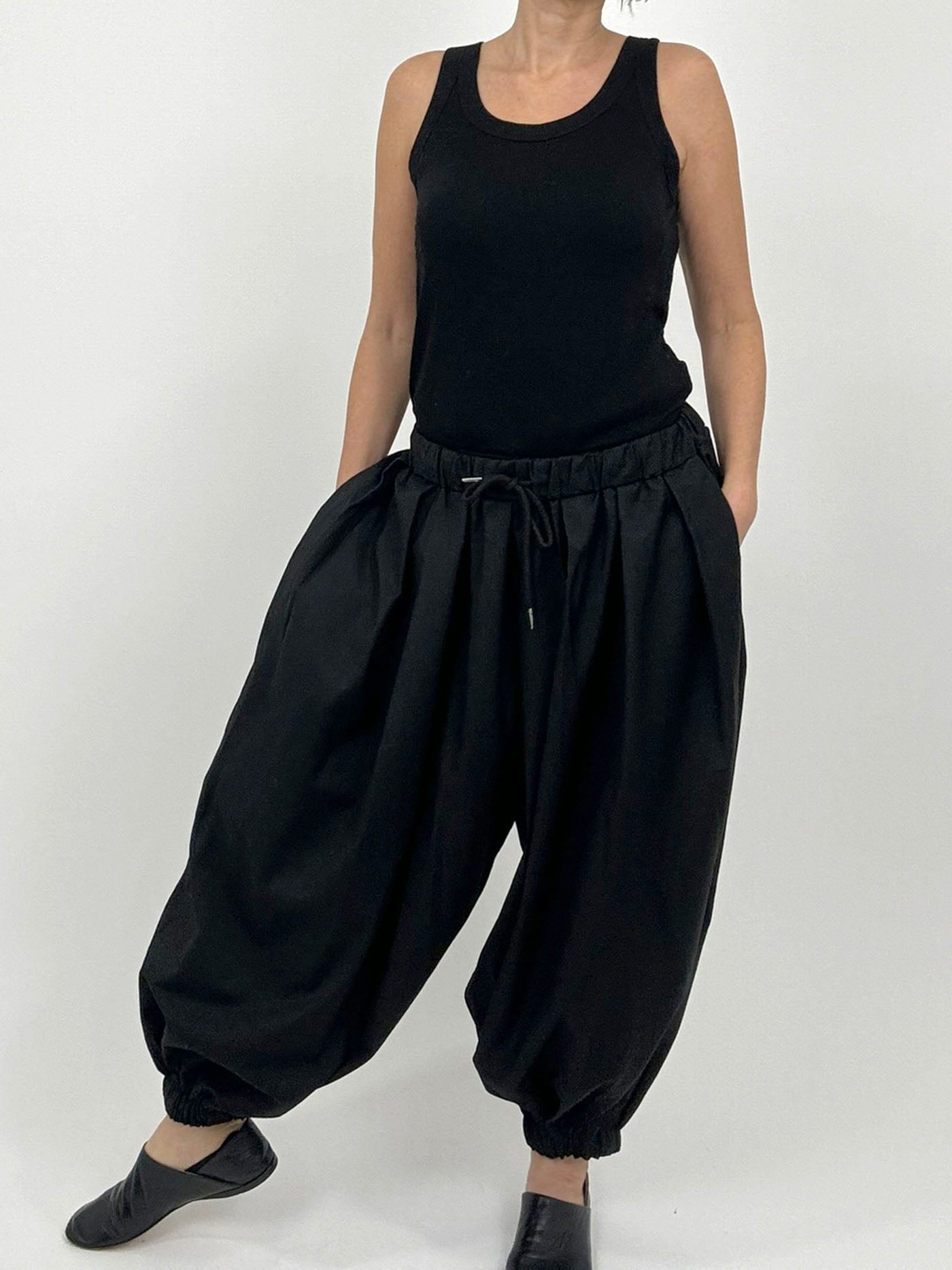 The Curved Volume Pant